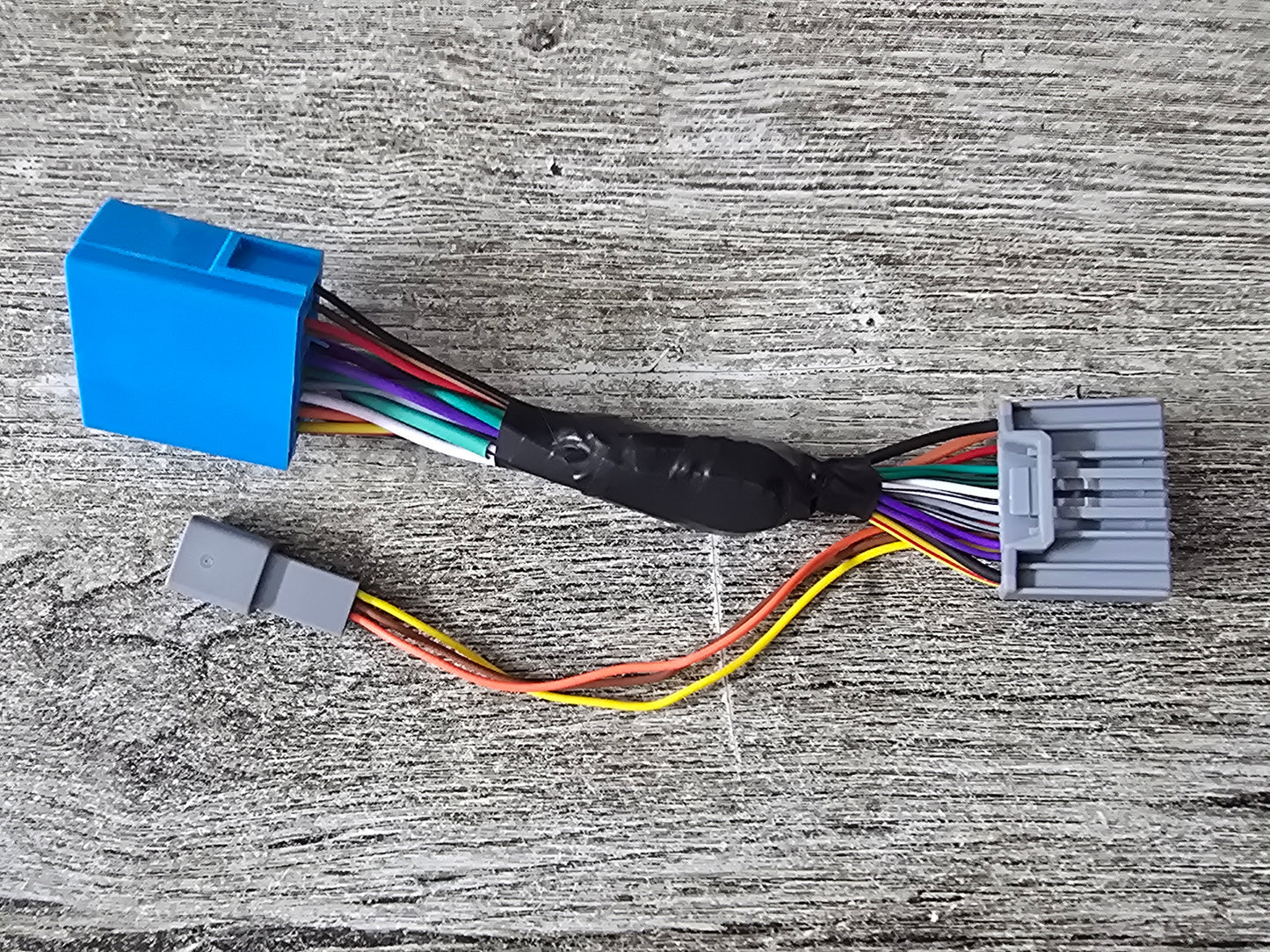 Car clarion stereo coupler maruti suzuki clarion audio system wiring harness grey socket female to male harness oem infotainment plug and play Clarion Car System Adapter