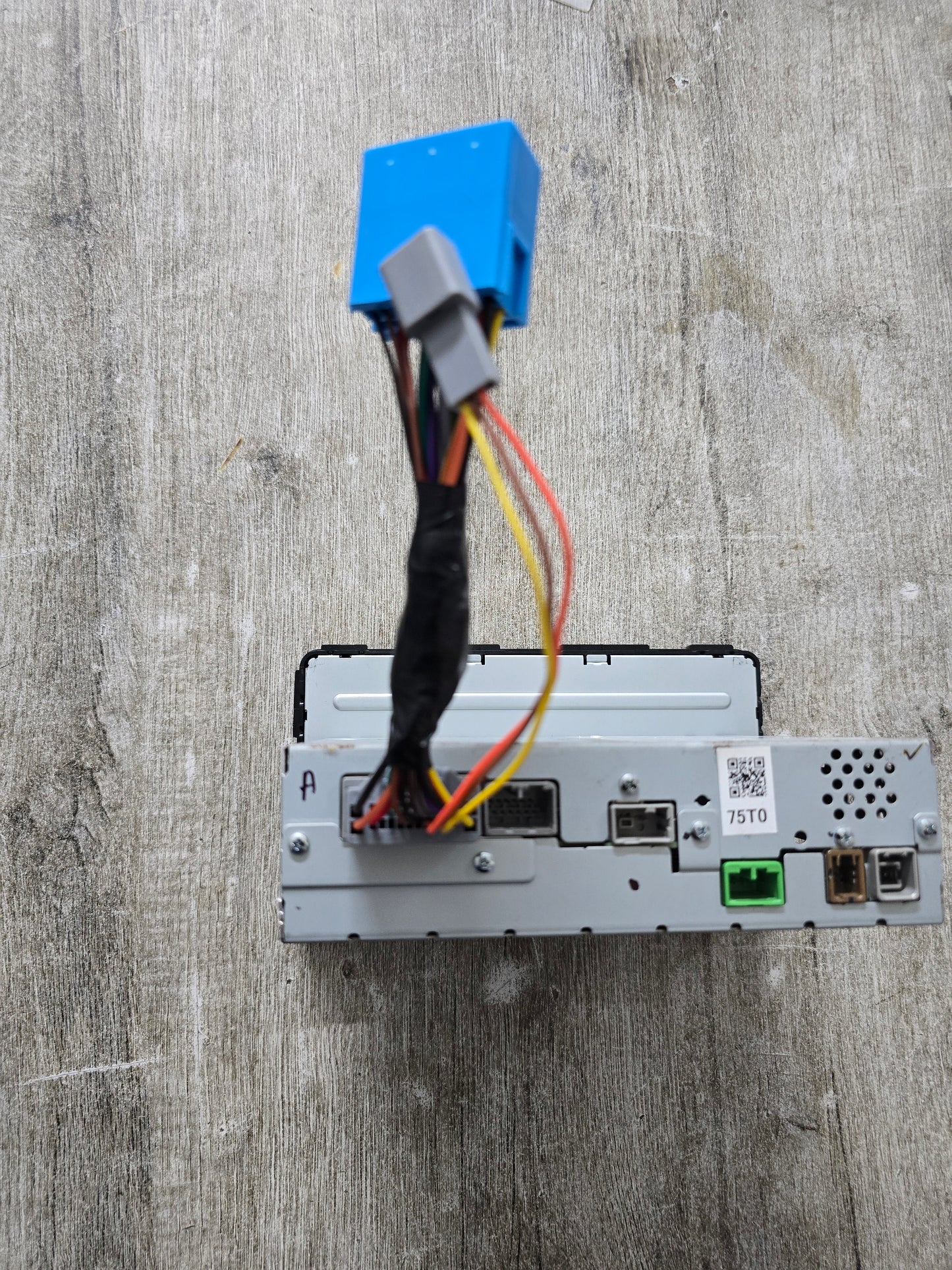 Car clarion stereo coupler maruti suzuki clarion audio system wiring harness grey socket female to male harness oem infotainment plug and play Clarion Car System Adapter