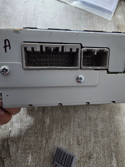 Car clarion stereo coupler maruti suzuki clarion audio system wiring harness grey socket female to male harness oem infotainment plug and play Clarion Car System Adapter